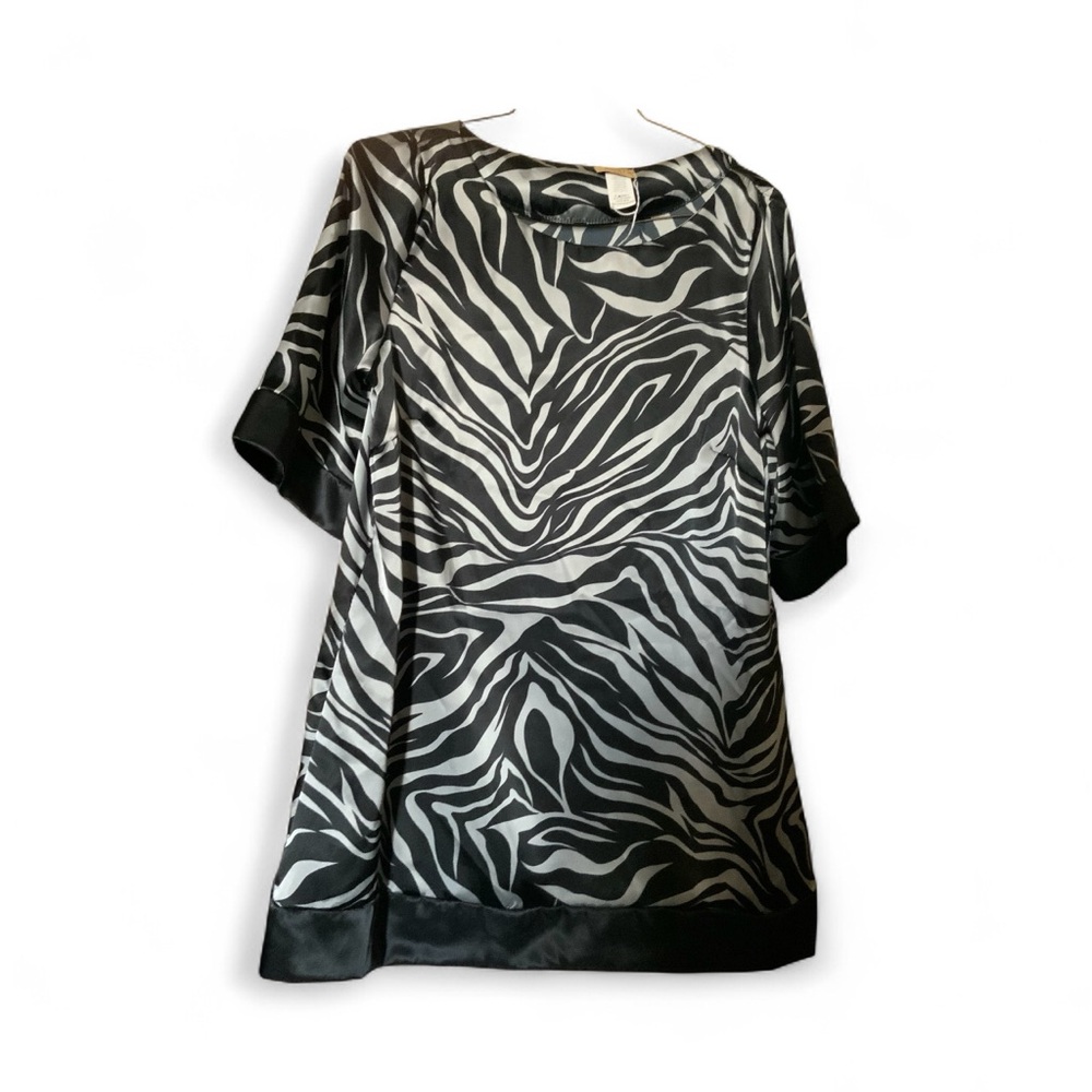 Janette Plus  Zebra Print Black and Gray Women's Top, new